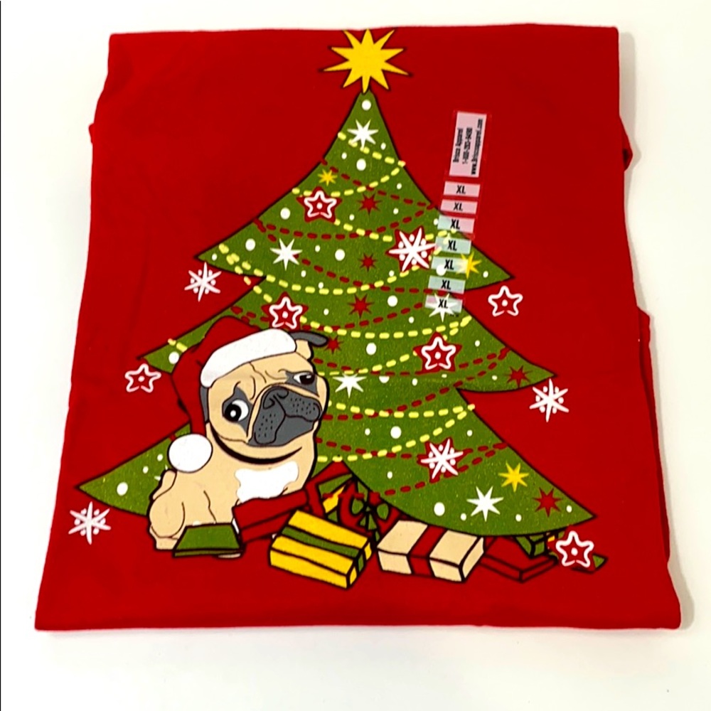 Christmas tree and dog graphic tee size Xl